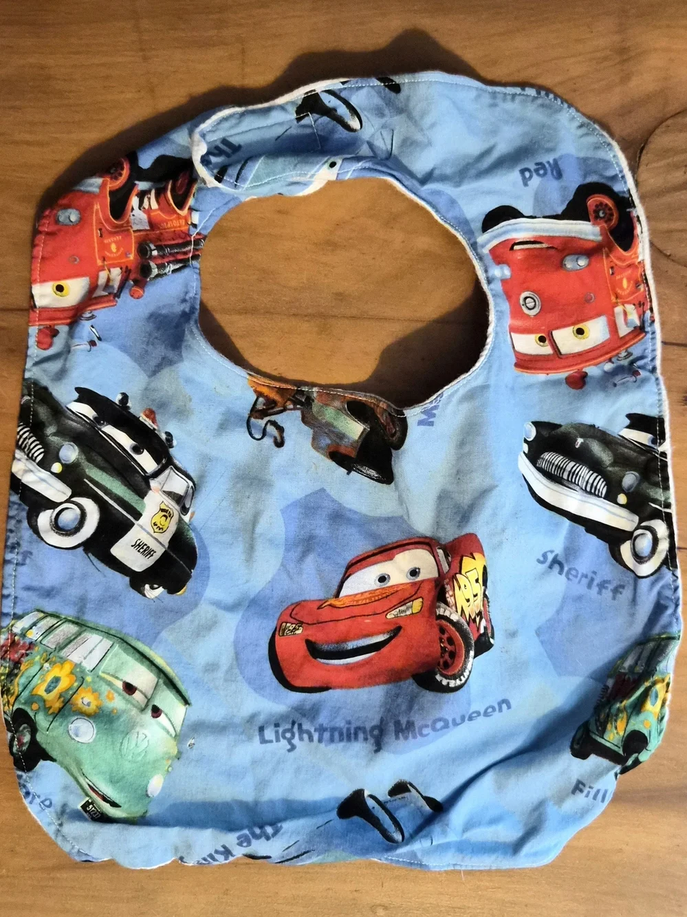 Blue Kids Bib with Lightning McQueen Cars Print